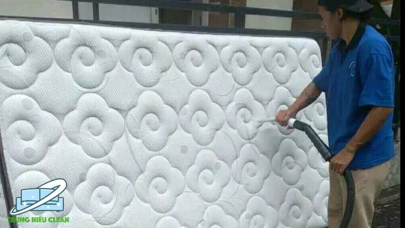 Giặt đệm tại nhà Đống Đa chỉ từ 300k