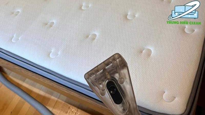 Thùy Phương chuyên làm sạch đệm tại đống đa