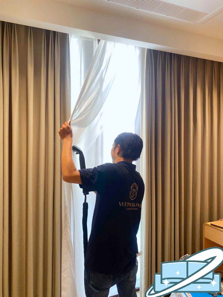 Giặt rèm tại nhà Thanh Xuân