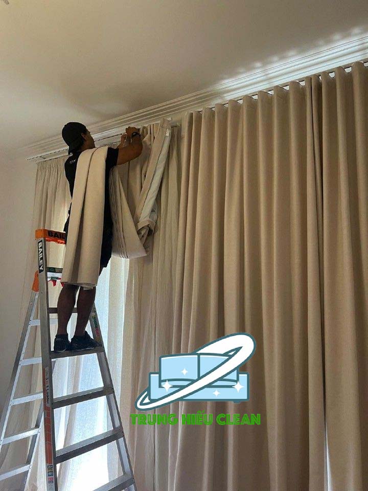 Vệ sinh rèm tại nhà Thanh Xuân giá rẻ