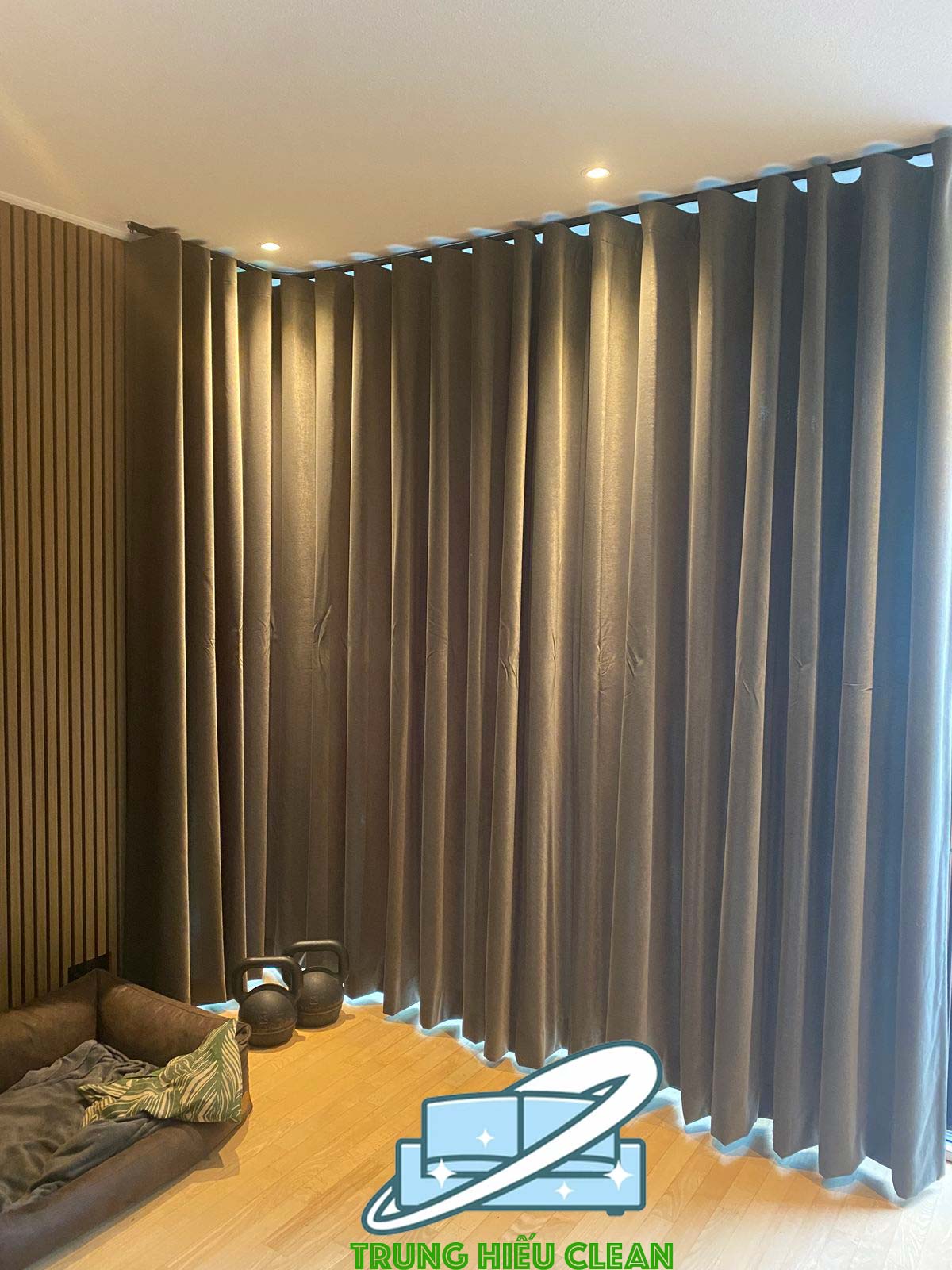 Dịch vụ giặt rèm Tây Hồ