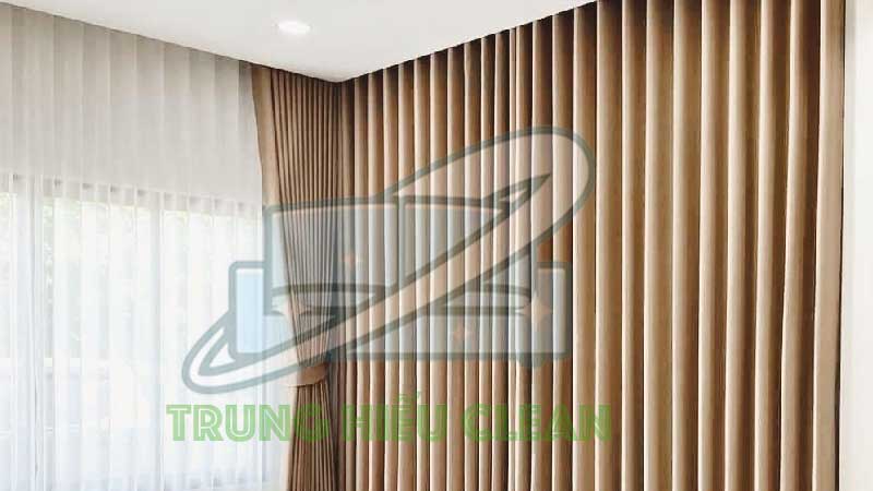 Giặt Rèm Cửa Bằng Máy Giặt Được Không?