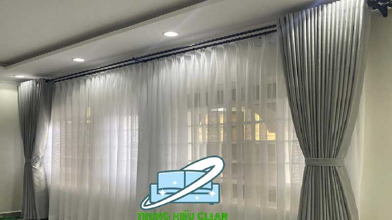 Dịch vụ giặt rèm đông anh