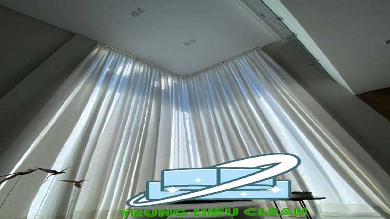 Trung Hiếu Clean đơn vị giặt rèm cầu giấy