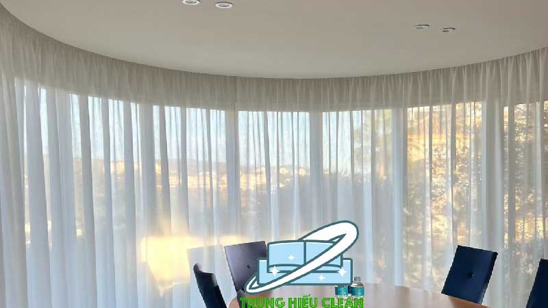 Quy trình giặt rèm Hoàng Mai