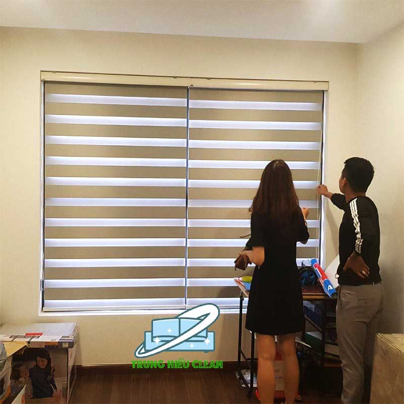 Quy trình vệ sinh rèm cầu vồng