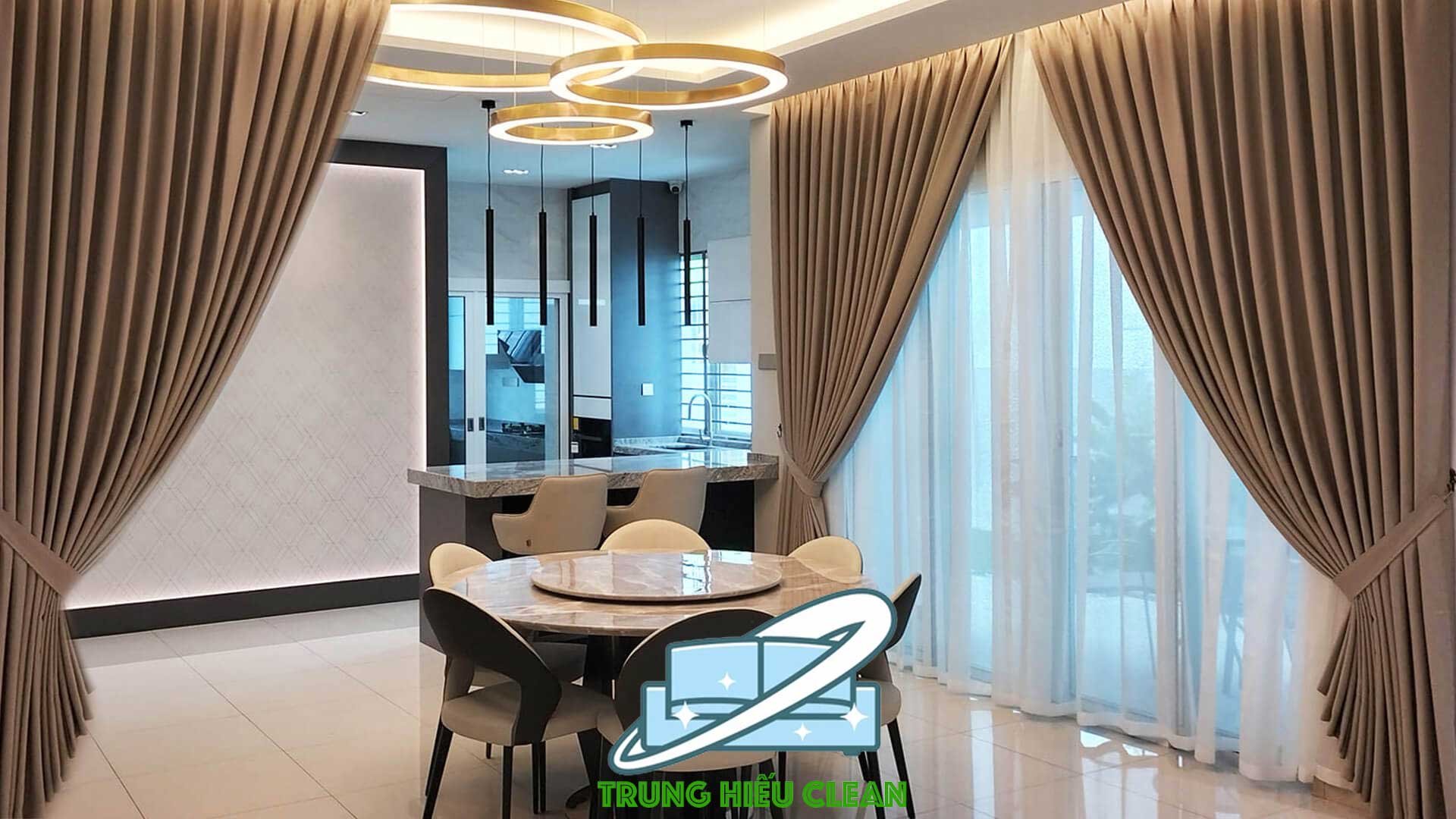 Quy trình tháo rèm xếp ly